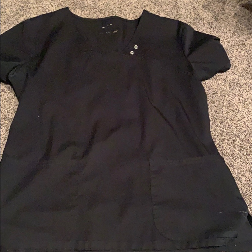 Cherokee Black scrub top
